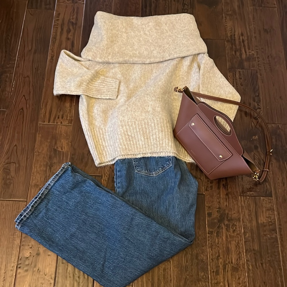 H&M off shoulder sweater